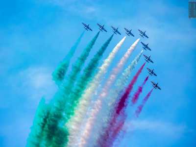 4) l�attesissima esibizione della Pattuglia acrobatica nazionale delle �Frecce Tricolori� foto 10
